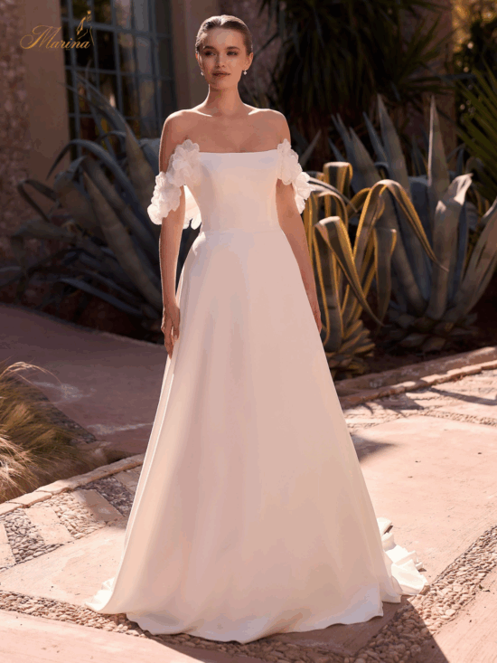 robe prestige, col bateau en fleurs
