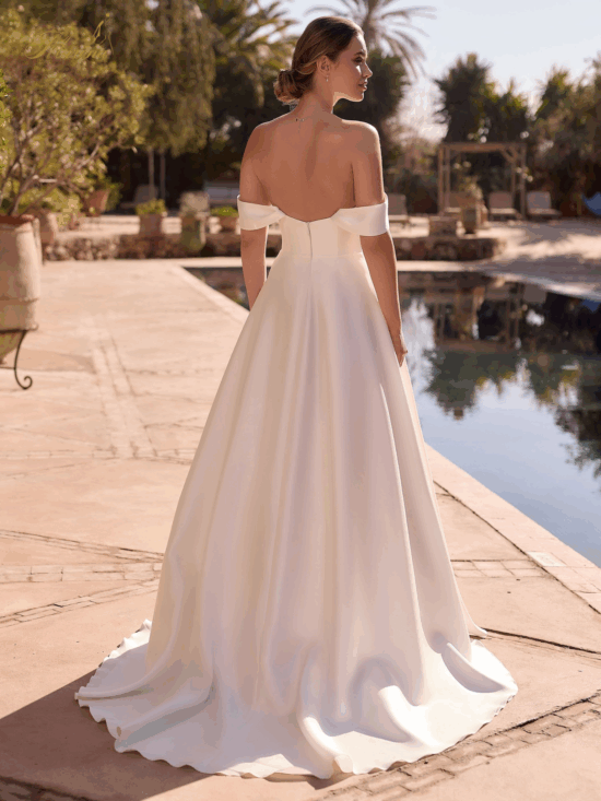 robe princesse, prestige , col bateau