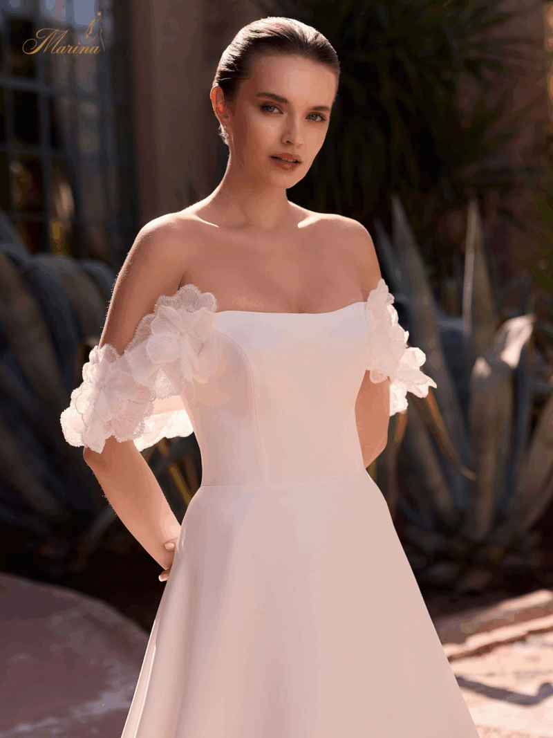 robe prestige, col bateau en fleurs
